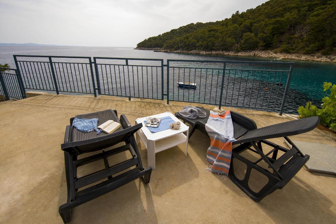 Secluded Fisherman'S Cottage Cove Skozanje, Hvar - 4009 Gdinj Luaran gambar